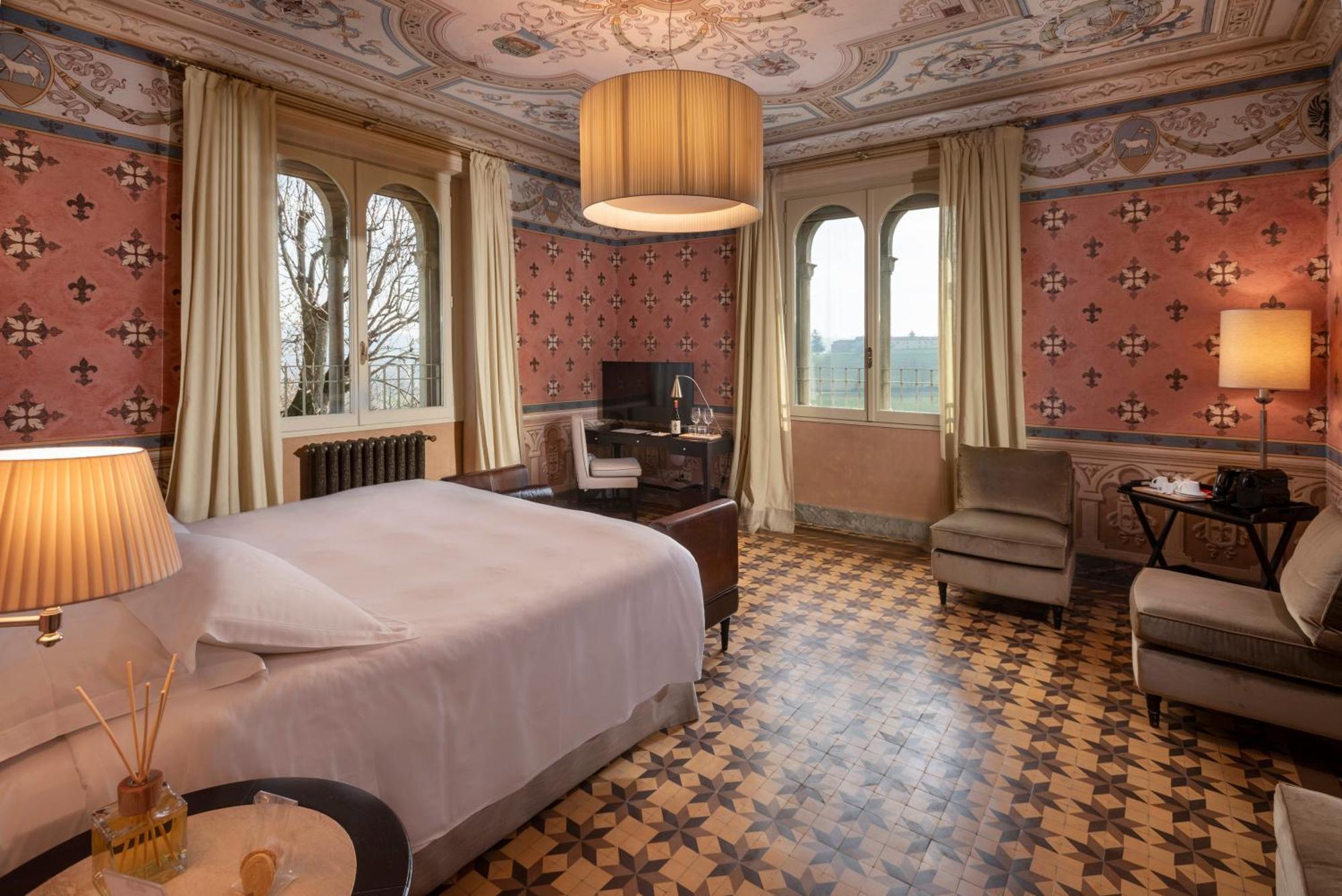 Villa Pattono Relais คอสติจลิโอเล ดิอาสติ ภายนอก รูปภาพ